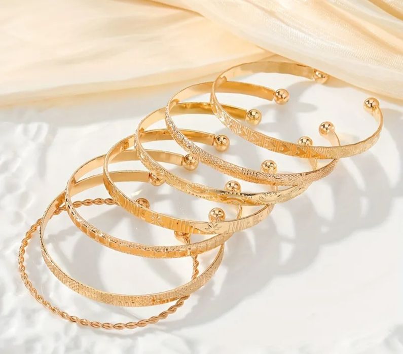 Набор браслетов 7 шт