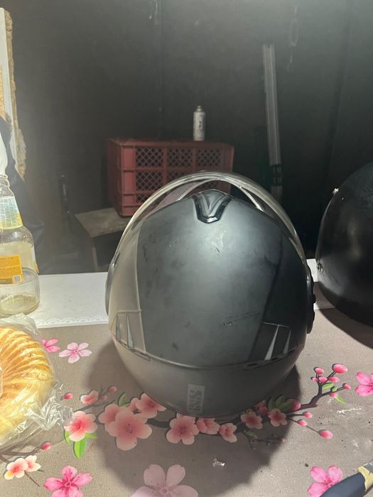 Срочно продам каски