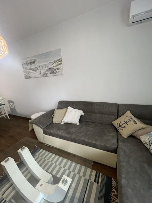 Дава се под наем Двустаен апартамент в к.к. Св.Св. Константин и Елена - 69 кв.м за 648.21 € - Снимка #2