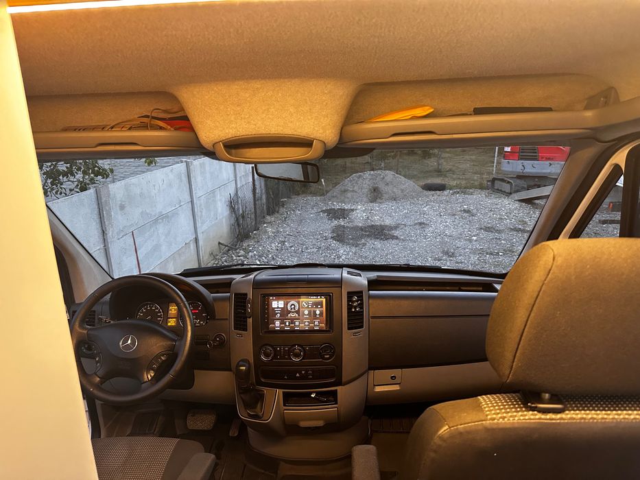 Variante/schimburi-ofer și diferență.Camper Mercedes Sprinter Full Off-Grid