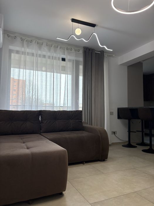 Vand apartament tip studio/2 camere in cosmopolit rise