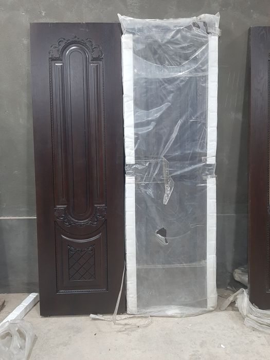 Двери двойной распашной двери