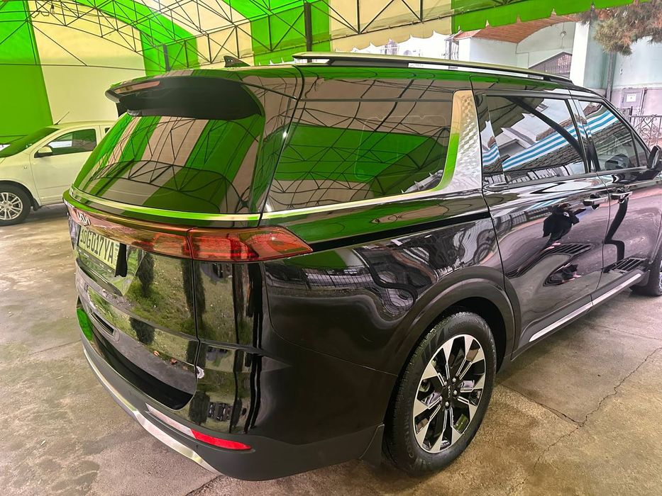 Продаётся Kia Carnival