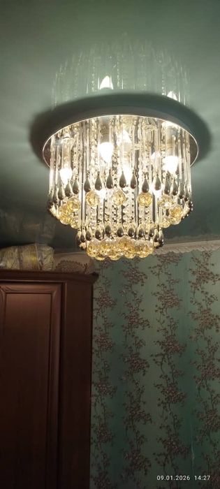 Продам люстру б/у не дорога