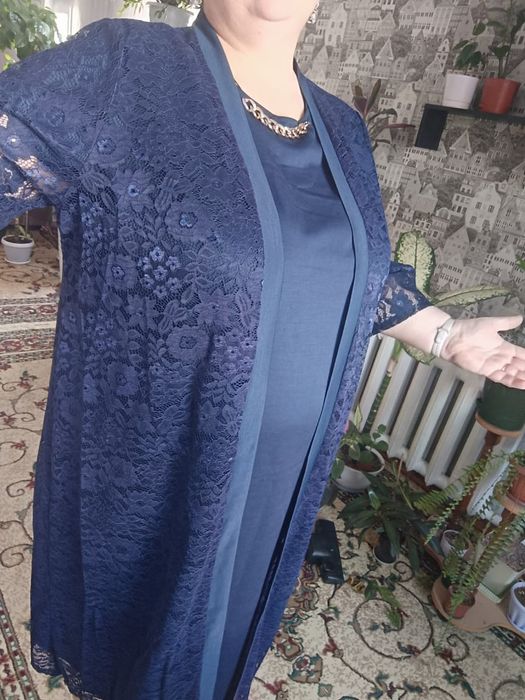 Продам недорого новый платье