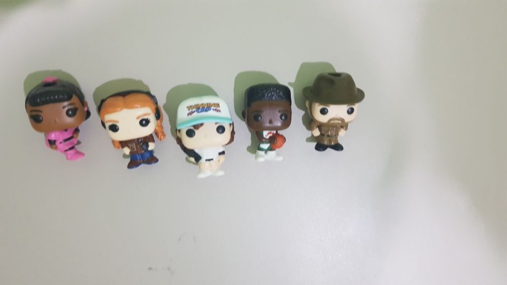 Фигурки очень странные дела