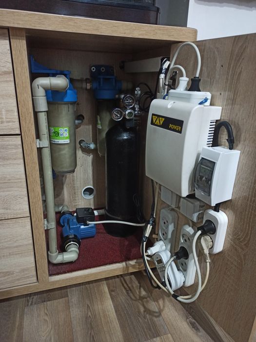 Продам аквариум 200л