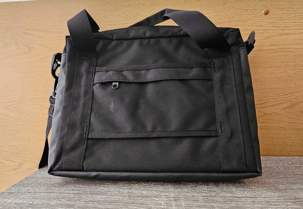 Geantă profesională originală Trimble – nouă, nefolosită