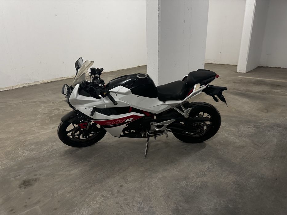 Moto A2 Hyosung GD250R