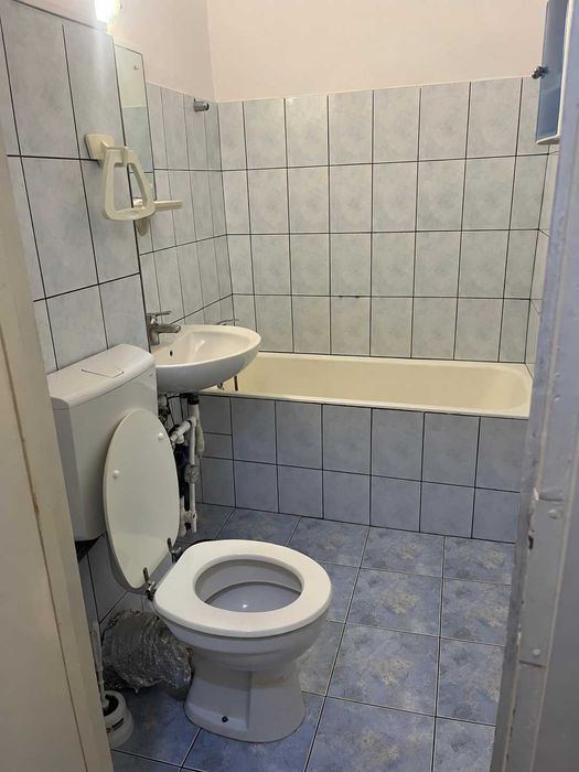 Ofer spre închiriere apartament 2 camere la 3 min pe jos de metrou Piata Sudului
