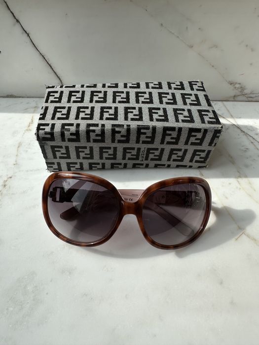 Оригинални дамски очила Fendi промо цена