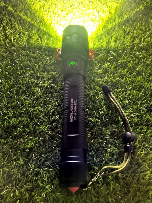 XHP120.2 Lanterna PROFESIONALA LED twelve core (12 nuclee luminoase)