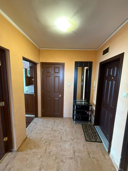 Дава се под наем Тристаен апартамент в Бургас, Лазур - 62 кв.м за 698.19 € - Снимка #3