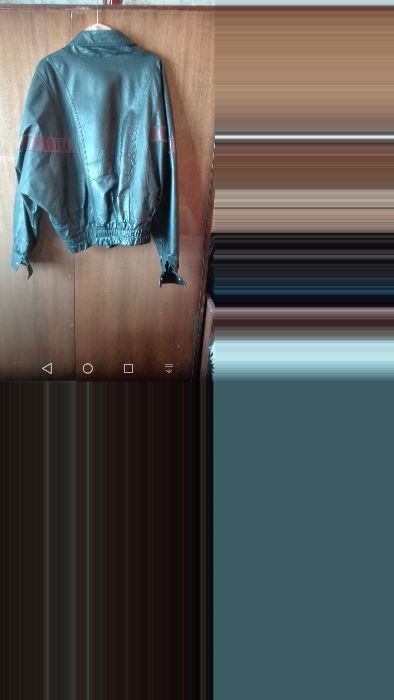 две кожени якета