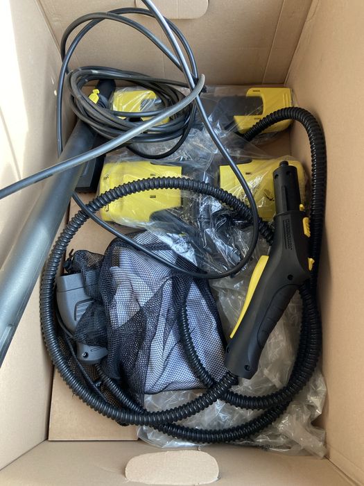 Aparat de curatat cu abur compact Karcher SG 4/4