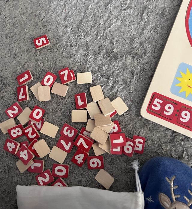 Играчка дървен часовник - нов