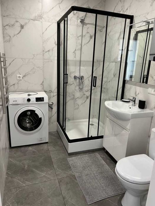 Двустаен имот в кв.Младост 1