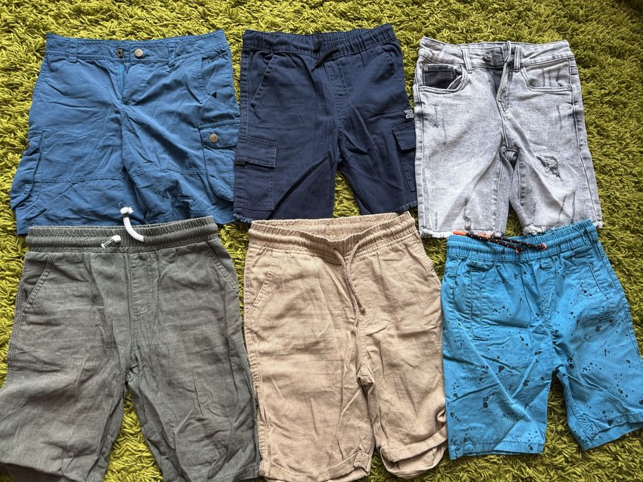 Lot pantaloni scurti nr 134