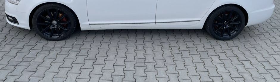 Vând jante audi R18( 245/40 R18