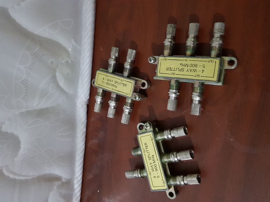 Продам сплиттер для антенны на 1 антенну 4 телевизор можно подключать