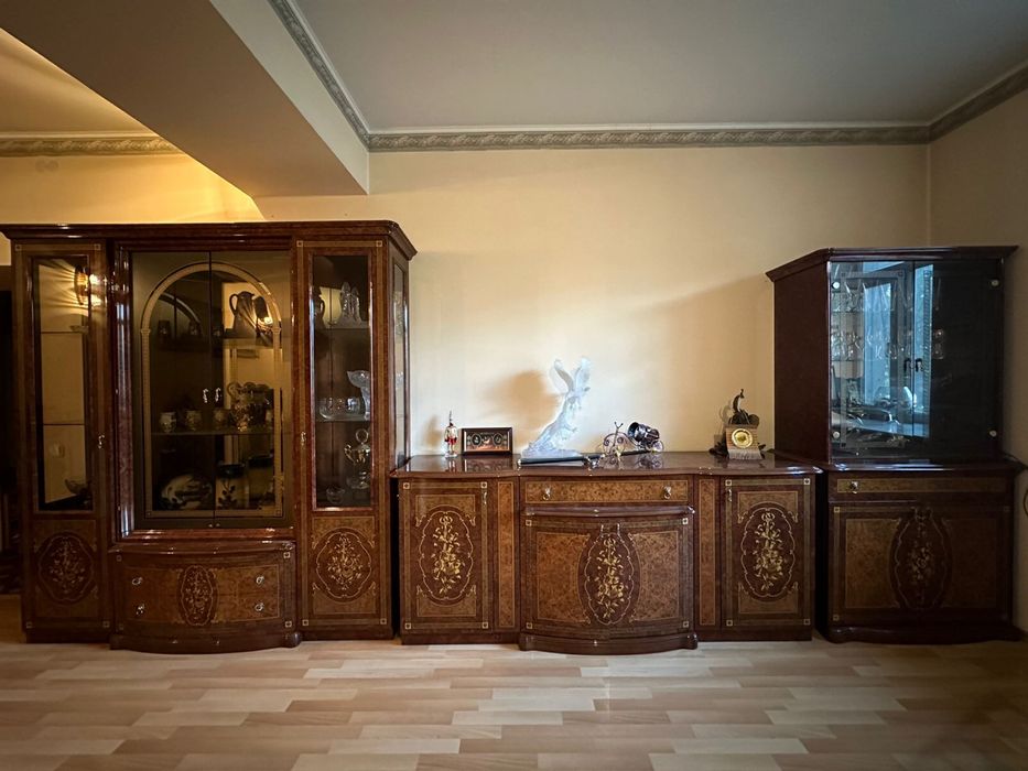 Продам итальянскую гостиную