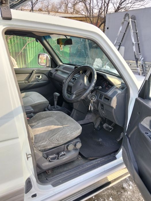 Pajero 2.            .