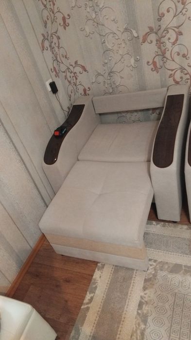 Диван сатылады а