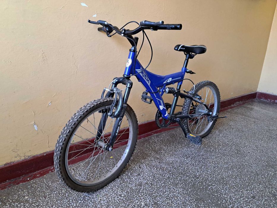 Bicicletă copii 6-10 ani