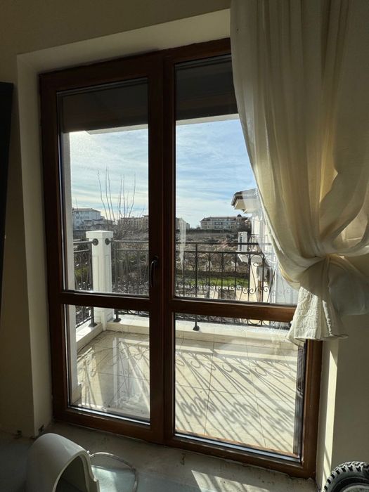 Кафява дограма 4 сезона 7 броя