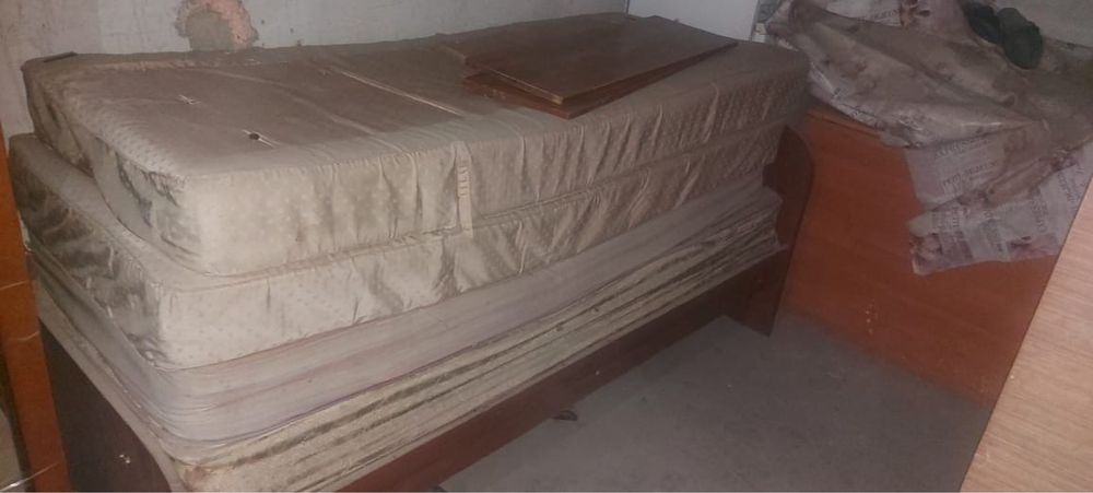 Две кровати с матрасом Б/У