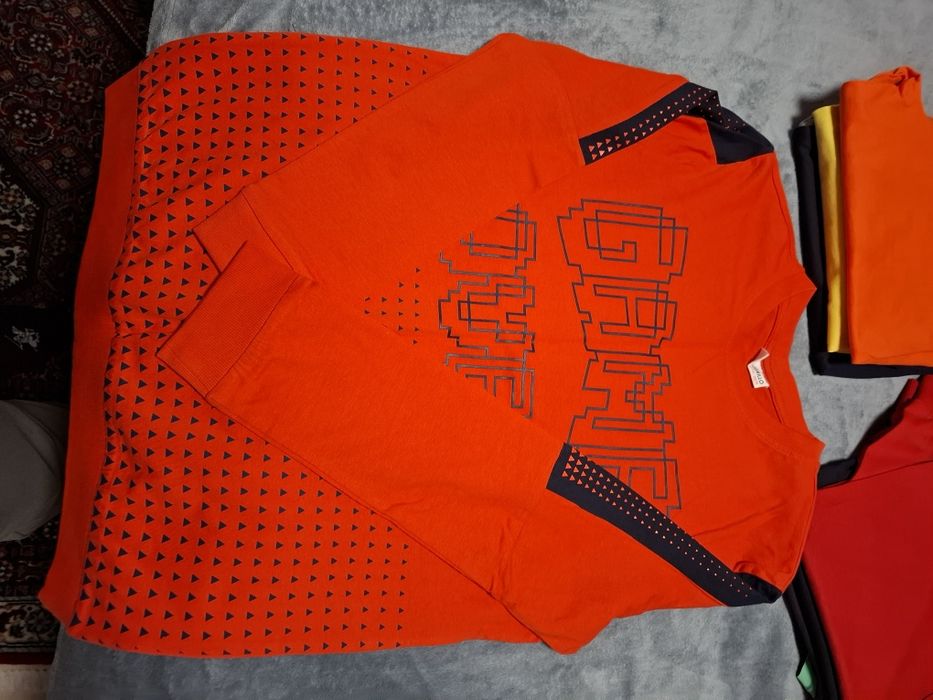 Set de 7 bluze noi din bumbac masura 158 cm