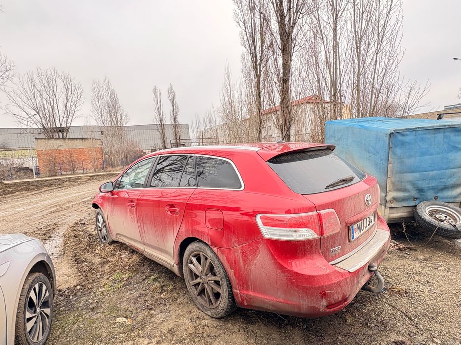 Toyota Avensis T27 (2011)