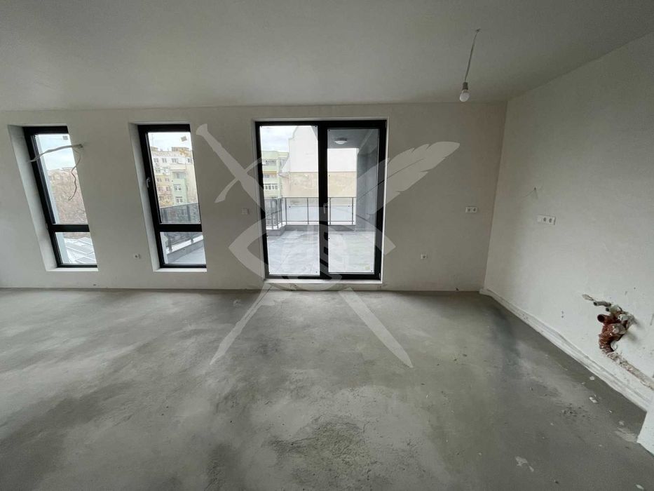 Продава се Тристаен апартамент в Пловдив, Христо Смирненски - 155 кв.м за 1652 €/кв.м - Снимка #8