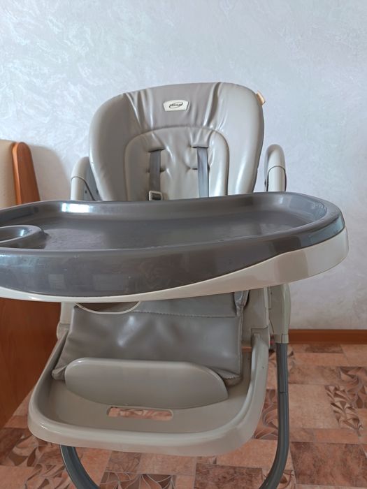 Продам детские столы