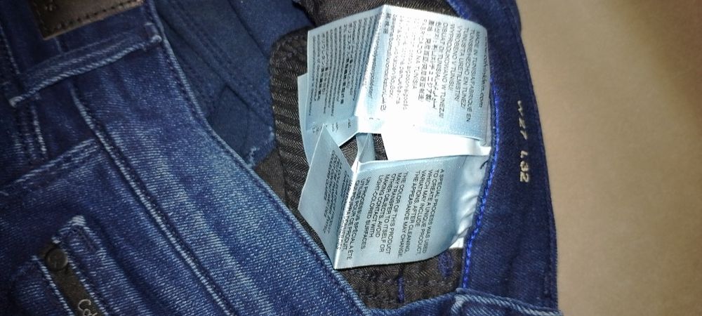 Calvin Klein Дамски дънки Нови