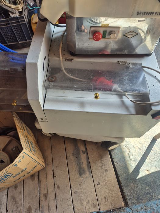 хлеборезка 380 вт