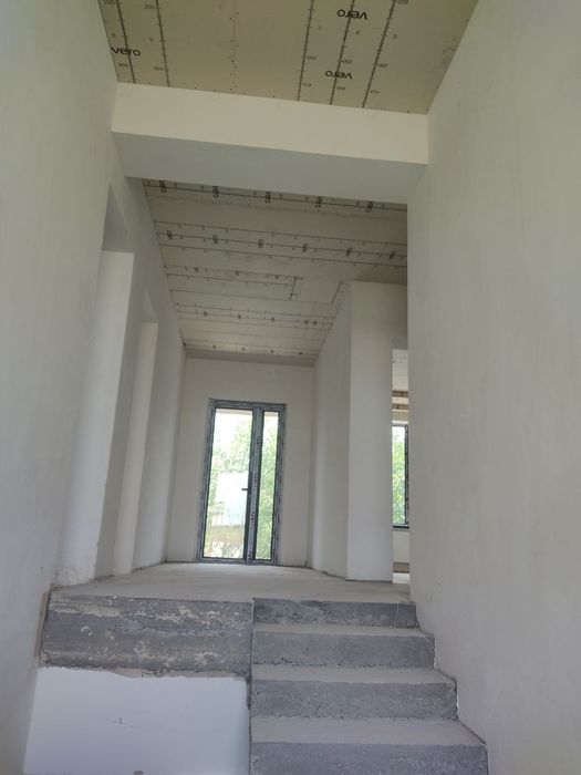 Срочно продается 2 этажный дом