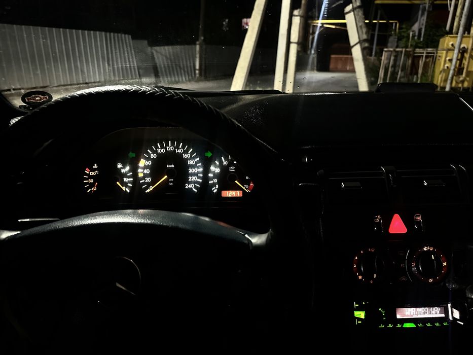 Mersedes w210 e230