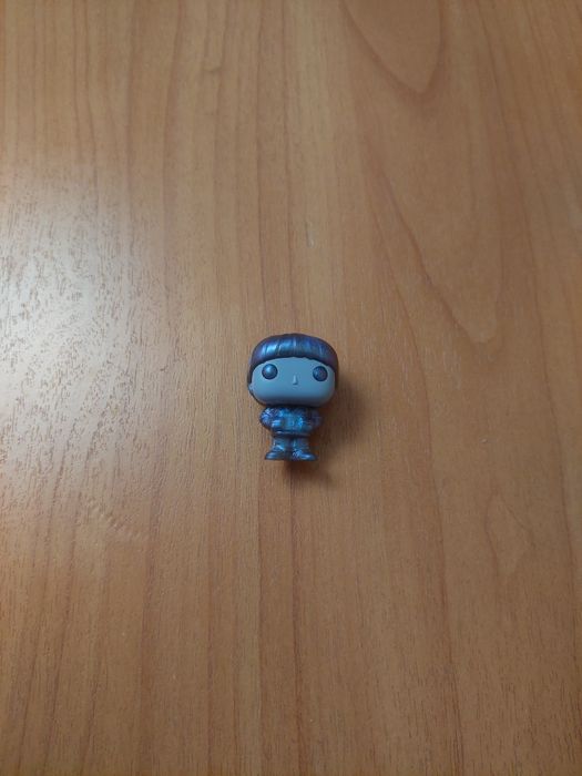 Игрущки, Очень странные дела, kinder joi