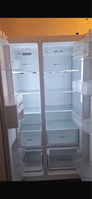 Холодильник LG двухкамерный