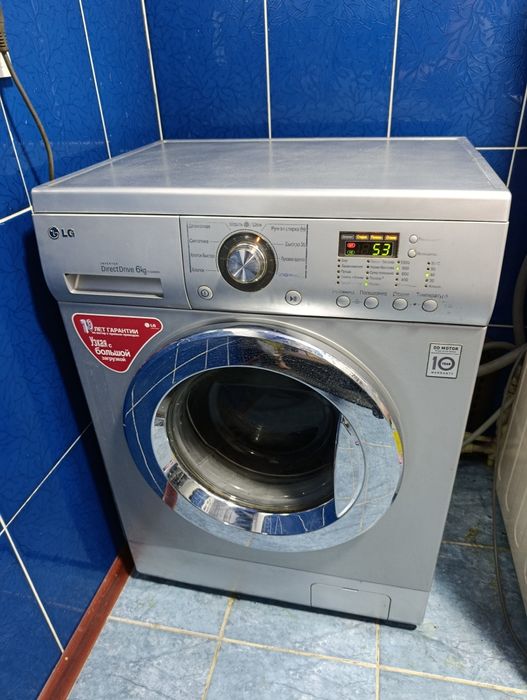 Стиральный машин. LG 6 KG  хорошем состояние