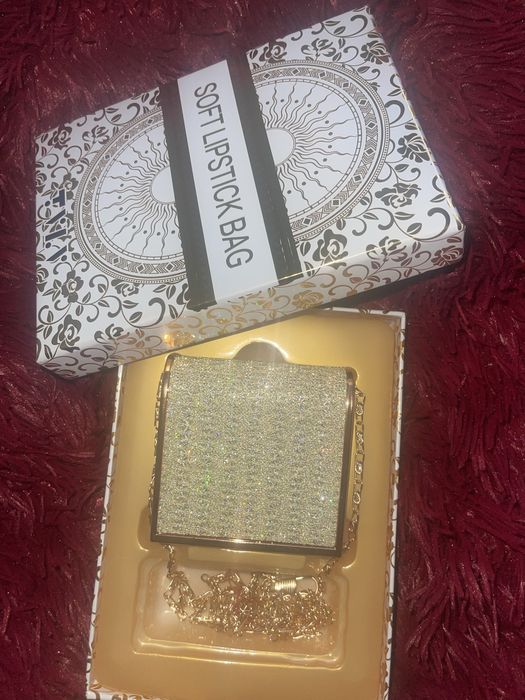 Rujuri +gentuta cadou