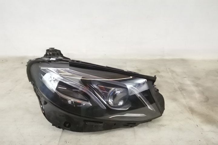 Десен фар Оригинален Multibeam Led в добро състояние Мерцедес-Бенц / M