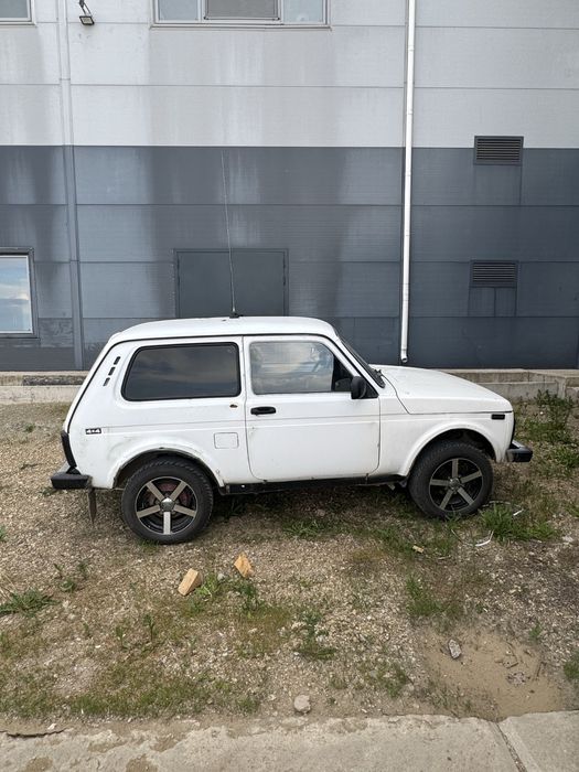 Продам ниву 2011 год