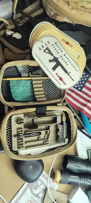 Камуфлаж екипировка оборудване