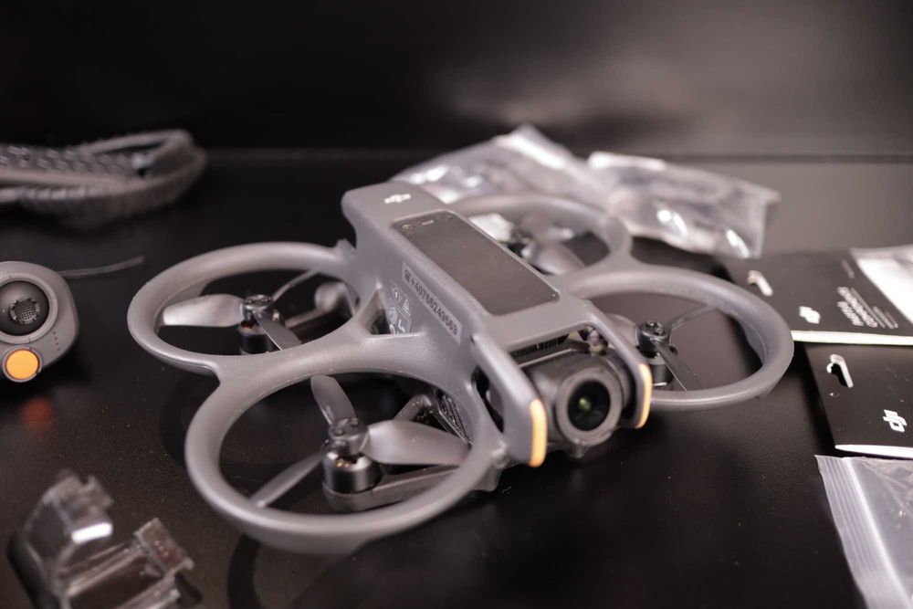 DJI Avata 2 + GARANTIE 3 INLOCUIRI Care Refresh 08.2027