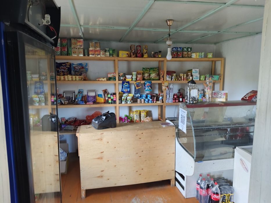 Продам действующий магазин и баня