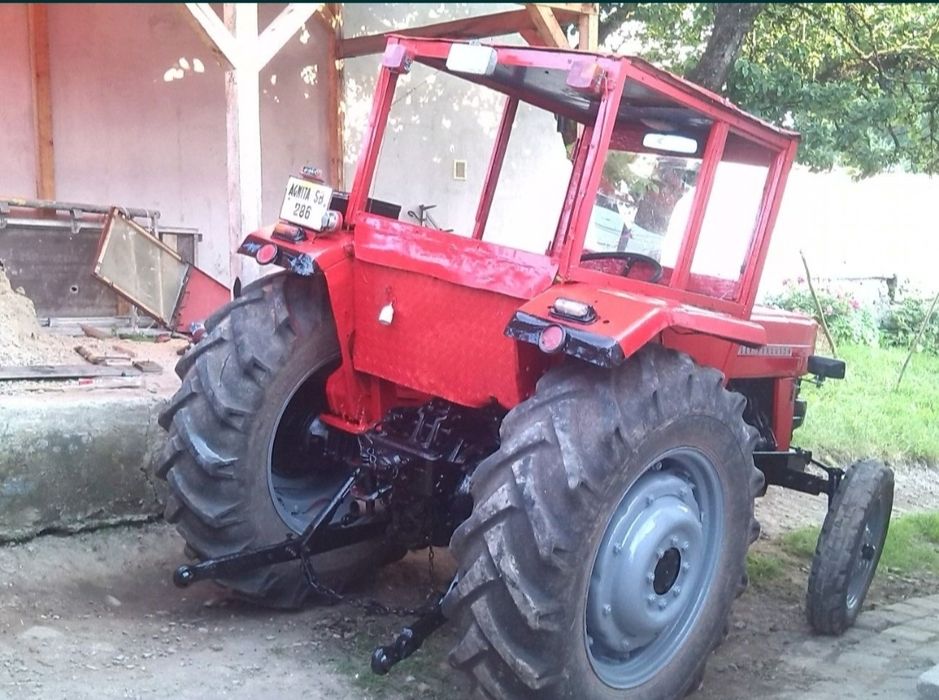 Tractor Massey Ferguson