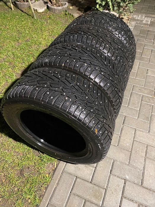 Vând cauciucuri iarnă BMW5x120. 225/55R16 Prețul este 150 de lei buc