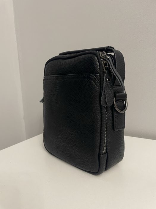 В продаже барсетки